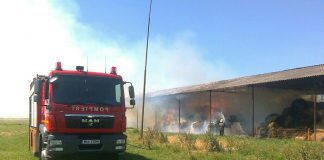 Incendiu la un depozit de plante furajere
