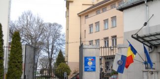 Peste 2000 de locuri neocupate pentru admitere, la Universitatea Oradea