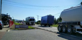 Transportatorii anunta ca vor renunta la protestul de joi cu o singura conditie. Premierul Ciolos promite ca va ingheta RCA