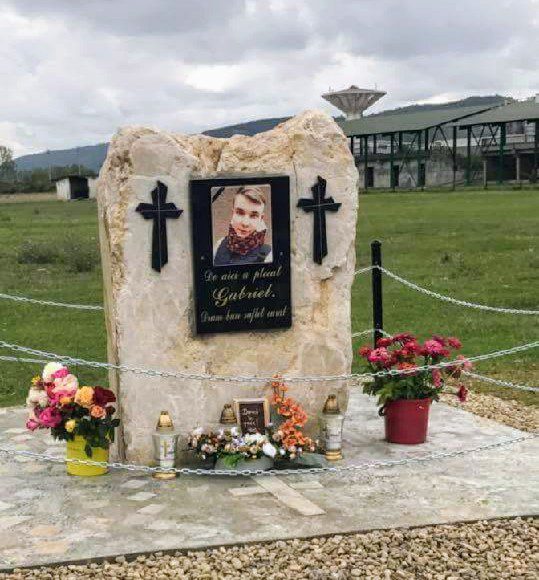 Mars al tăcerii pentru Gabriel, tânărul hăcuit cu o motocoasă la Țețchea!