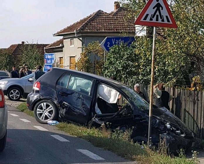 Accident în Topa de Cris! Implicat un autocar plin cu copii!