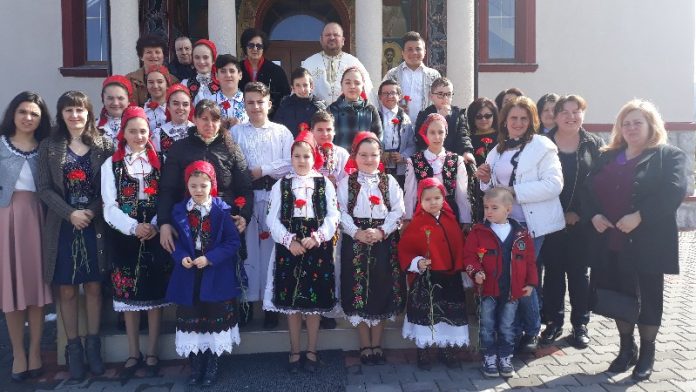 Parohia Ortodoxă Subpiatră și Școala Gimnazială nr. 1 din localitatea Hotar