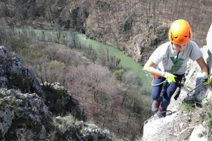 Via Ferata Vadu Crișului-800x535
