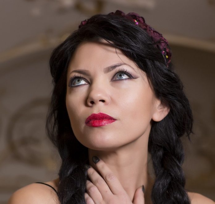 Denisa Vlad~2-800x756