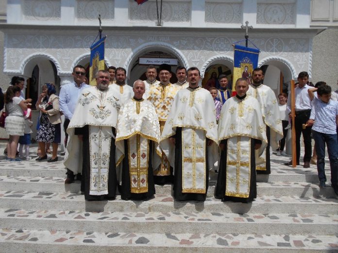 EVENIMENT DUHOVNICESC LA HOTAR-800x600