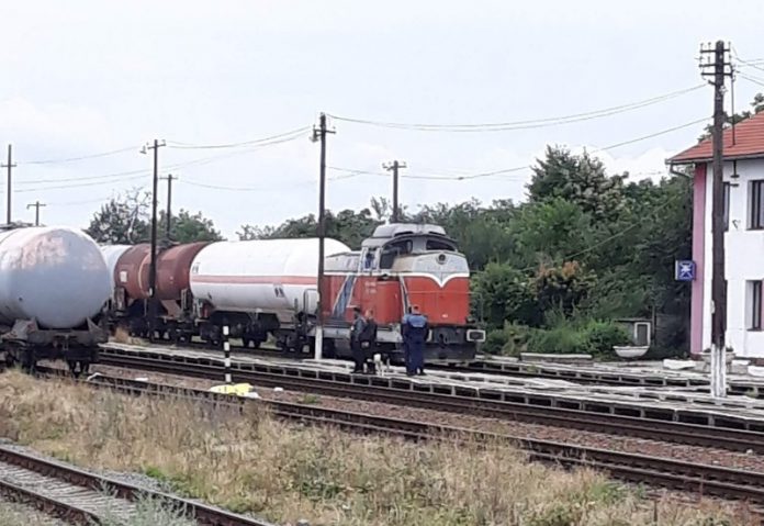 Agent de pază, lovit mortal de un tren în gara Tileagd~2-800x551
