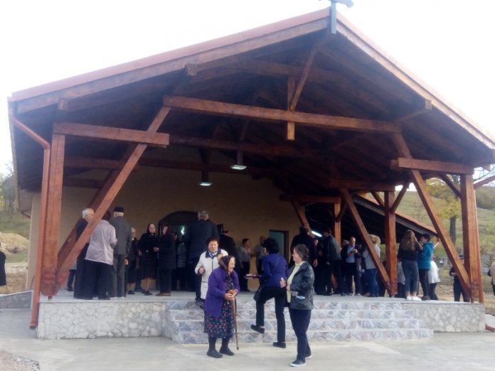 capelă mortuară la Vadu Crisului 2