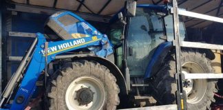 Două tractoare în valoare de 60.000 de euro, descoperite în vama Borş