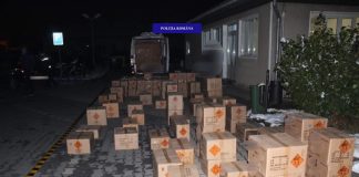 Peste 960.000 de petarde și baterii de artificii confiscate de polițiști