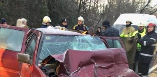 Accident mortal la Dragesti. Au fost implicate 17 persoane, din care 14 minori și trei adulți