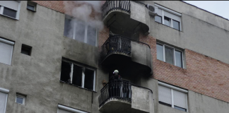 Un incendiu provocat de un scurtcircuit la un televizor a creat panică într-un bloc din Oradea