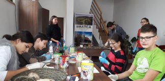 Sâmbătă la Bratca se adună lume bună!