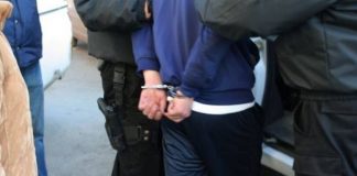 Un minor de 15 ani din Șuncuiuș a furat băuturi alcoolice și răcoritoare arestat poliția-800x384