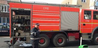 Incendiu la un bloc din Aleșd
