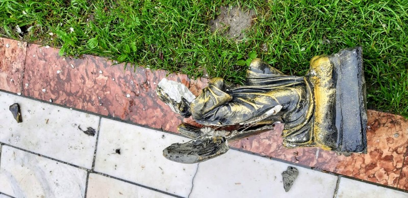 Biserica Ortodoxă din Vadu Crișului, VANDALIZATĂ 1