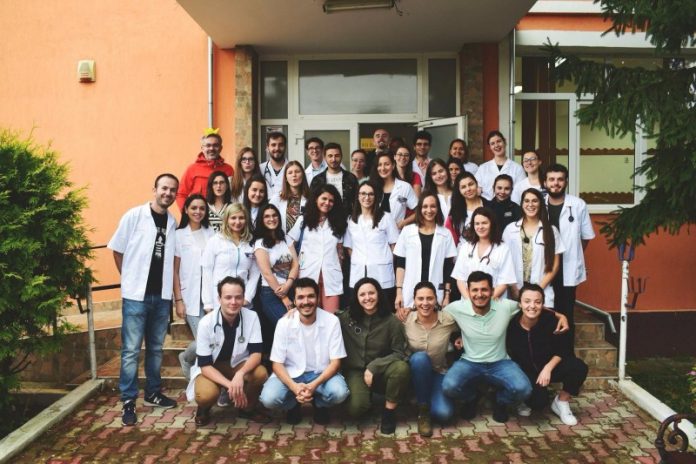 Caravana cu Medici la Vadu Crisului