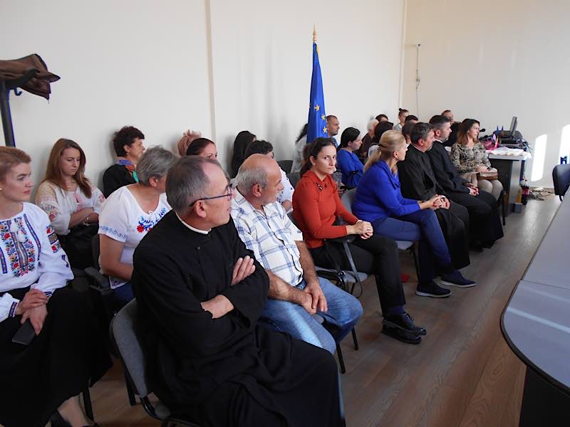 EXPOZIȚIE DE ICOANE PE STICLĂ LA ALEȘD 3