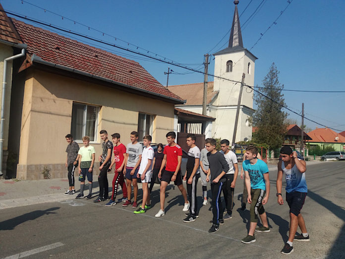 Crosul de toamna la Vadu Crisului Crosul de toamna la Vadu Crisului