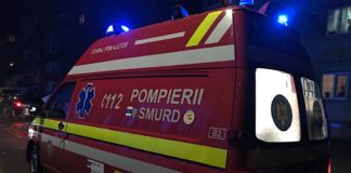 A trecut strada prin loc nepermis şi a lovit-o un microbuz Smurd Aleșd