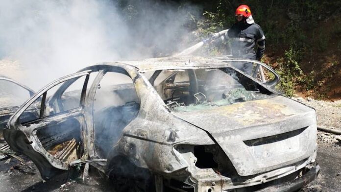 Mașină incendiu Aștileu Mașină incendiu Aștileu