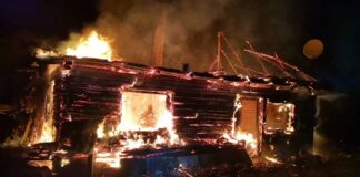 Incendiu la Bulz. Flăcările au distrus în totalitate o casă (foto-video) Incendiu locuință Bulz