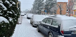 Zăpada în orașul Aleșd