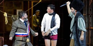 Spectacolul „Revizorul” revine pe scena Teatrului Regina Maria