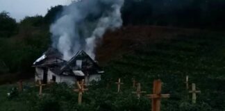 Incendiu provocat de trăsnet la o gospodărie din Șerani