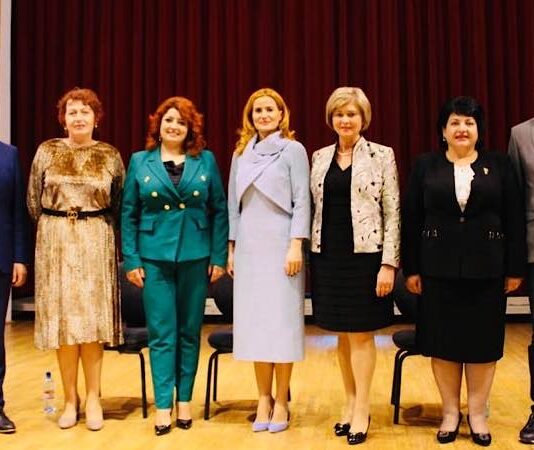 Femeile liberale din județul Bihor și-au ales un nou birou politic județean. Arina Moș, noul președinte al OFL Bihor OFL Bihor