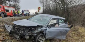 Mașină distrusă în accidentul de la Bologa