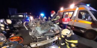 Trei persoane au decedat și alte opt au fost transportate la spital în urma producerii a două accidente rutiere, în Bihor