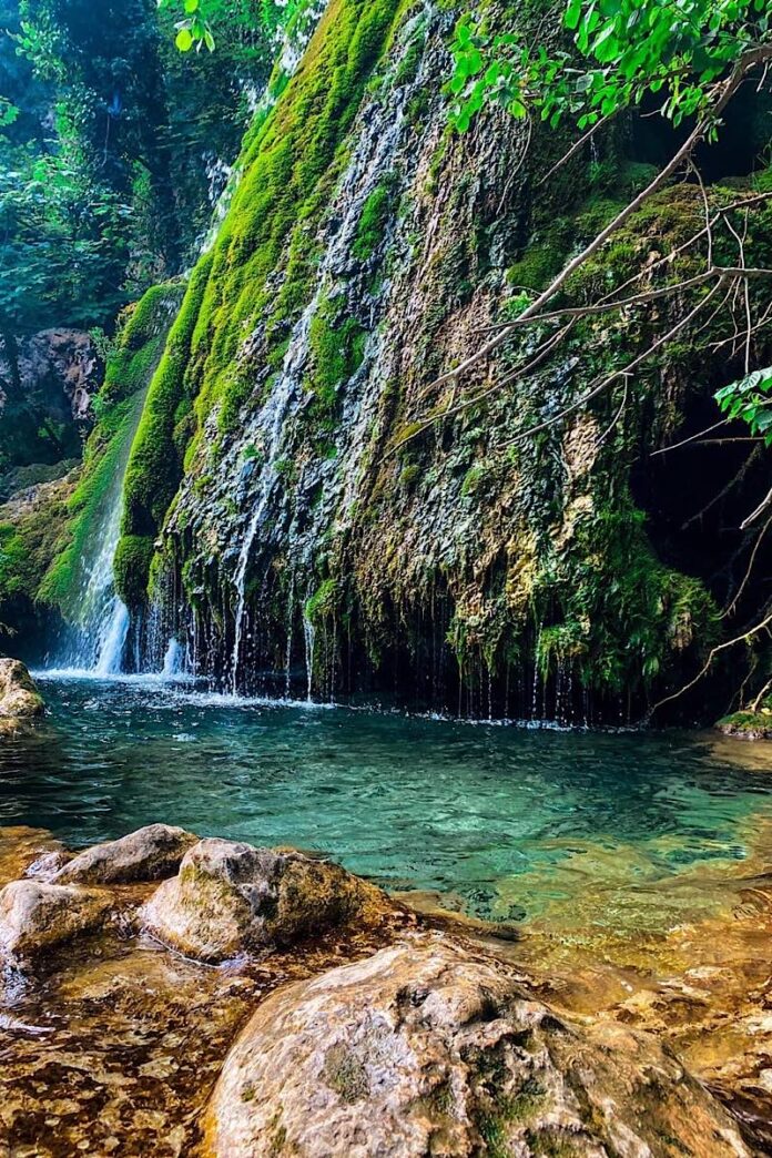 cascada Vadu Crișului cascada Vadu Crișului