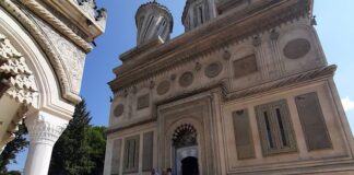 Tinerii din Parohia Subpiatra