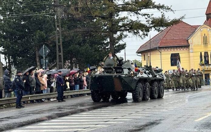 Paradă militară în Aleșd