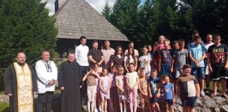 Proiect Catehetic „Minunat este Dumnezeu întru sfinții Săi” derulat la Parohia Subpiatra copii și tineri din Parohia Subpiatra