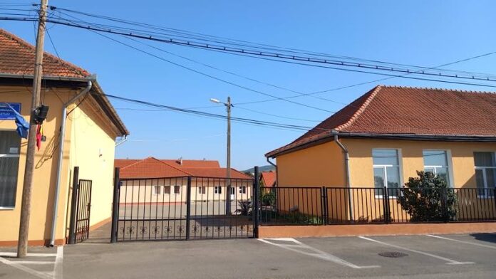 Școala Gimnazială Nr. 1 Aștileu Școala Gimnazială Nr. 1 Aștileu