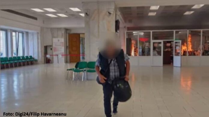 Incendiu în clădirea Parlamentului României: Un bărbat a dat foc cu benzină,  300 de persoane evacuate - AlesdOnline