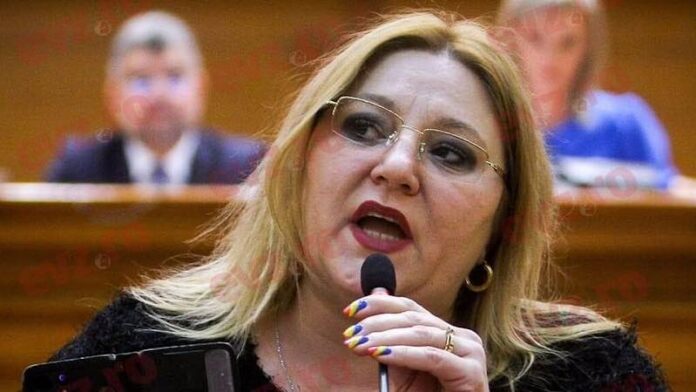 Diana Șoșoacă Diana Șoșoacă