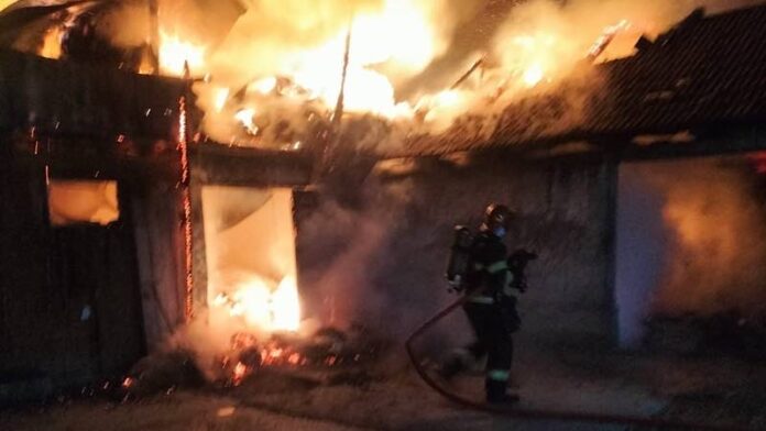 Incendiu la un grajd din Tileagd