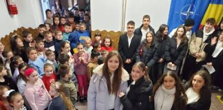 Elevii din Vadu Crișului