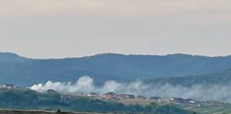 Incendiu puternic la baloți de fân în Lugașu de Sus Incendiu baloți de fân în Lugașu de Sus