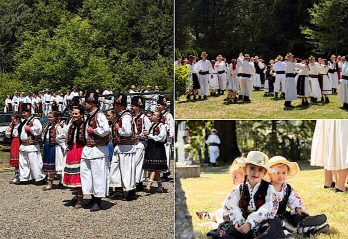 dansatori pe Valea Mîschi