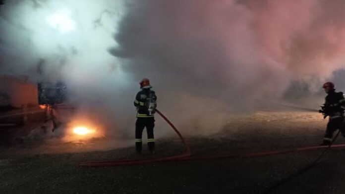 Incendiu TIR aflat în mers Incendiu TIR aflat în mers