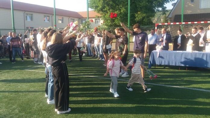 Început de an școlar la Vadu Crișului