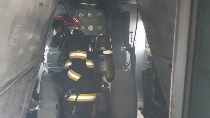 Incendiu la locomotiva unui tren de marfă Incendiu la locomotiva unui tren de marfă