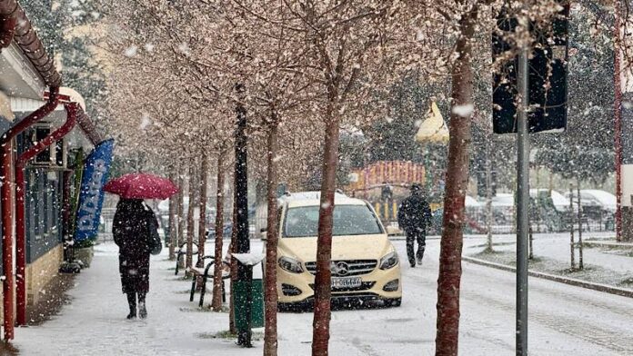 Zăpadă în Aleșd Zăpadă în Aleșd
