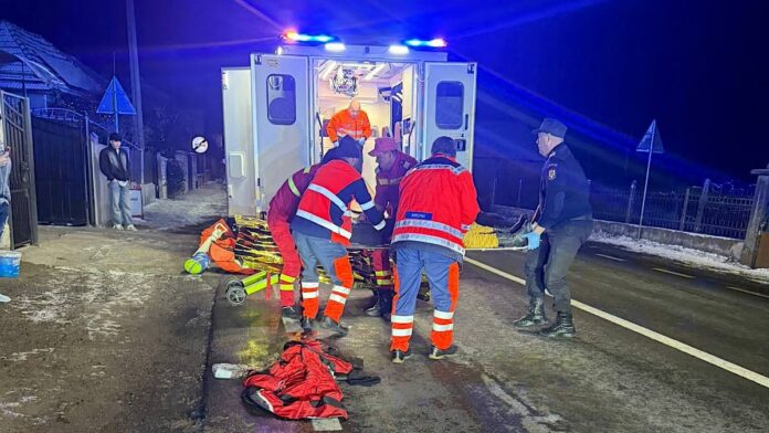 Ambulanța intervenție accident Tinăud Ambulanța intervenție accident Tinăud