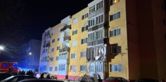 Explozie într-un bloc din Aleșd (video) Explozie bloc Aleșd