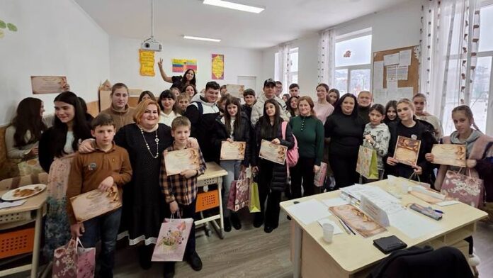 Elevii Școlii Gimnazială Nr. 1 Aștileu