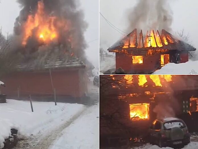 Locuință mistuită de flăcări în comuna Bulz